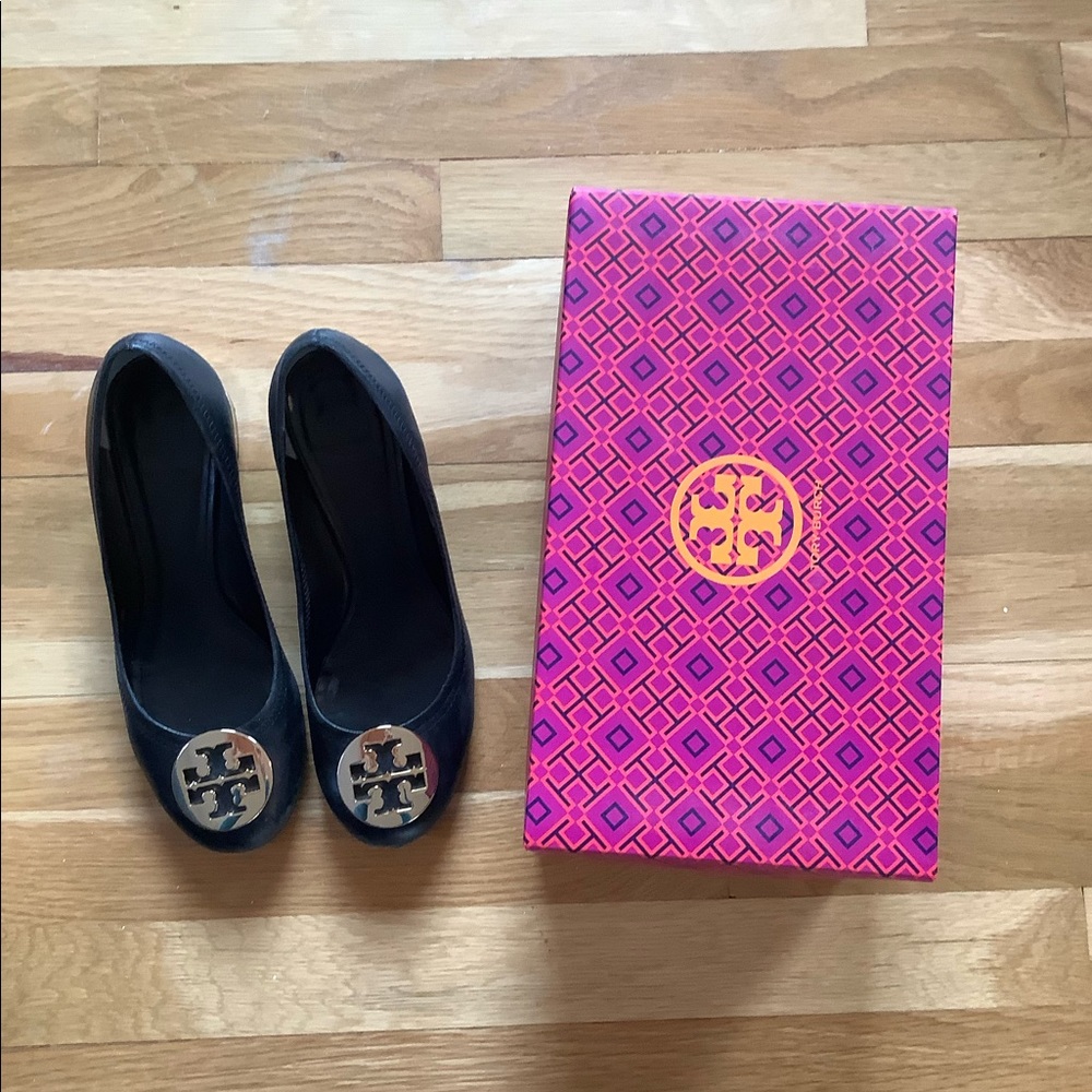 Tory Burch Amy pump, size 8